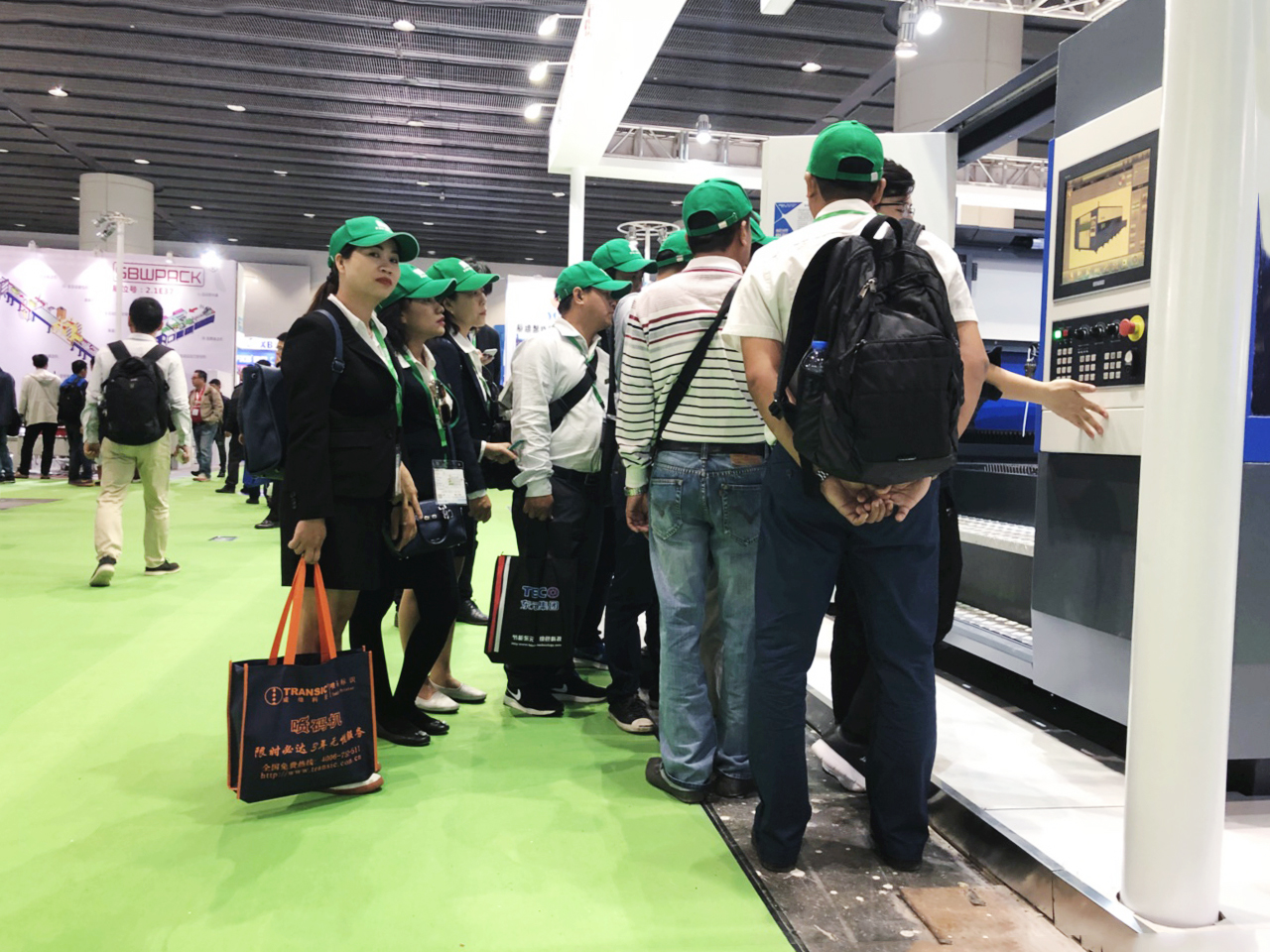 Visiting the packaging printing industry exhibition in Guangzhou