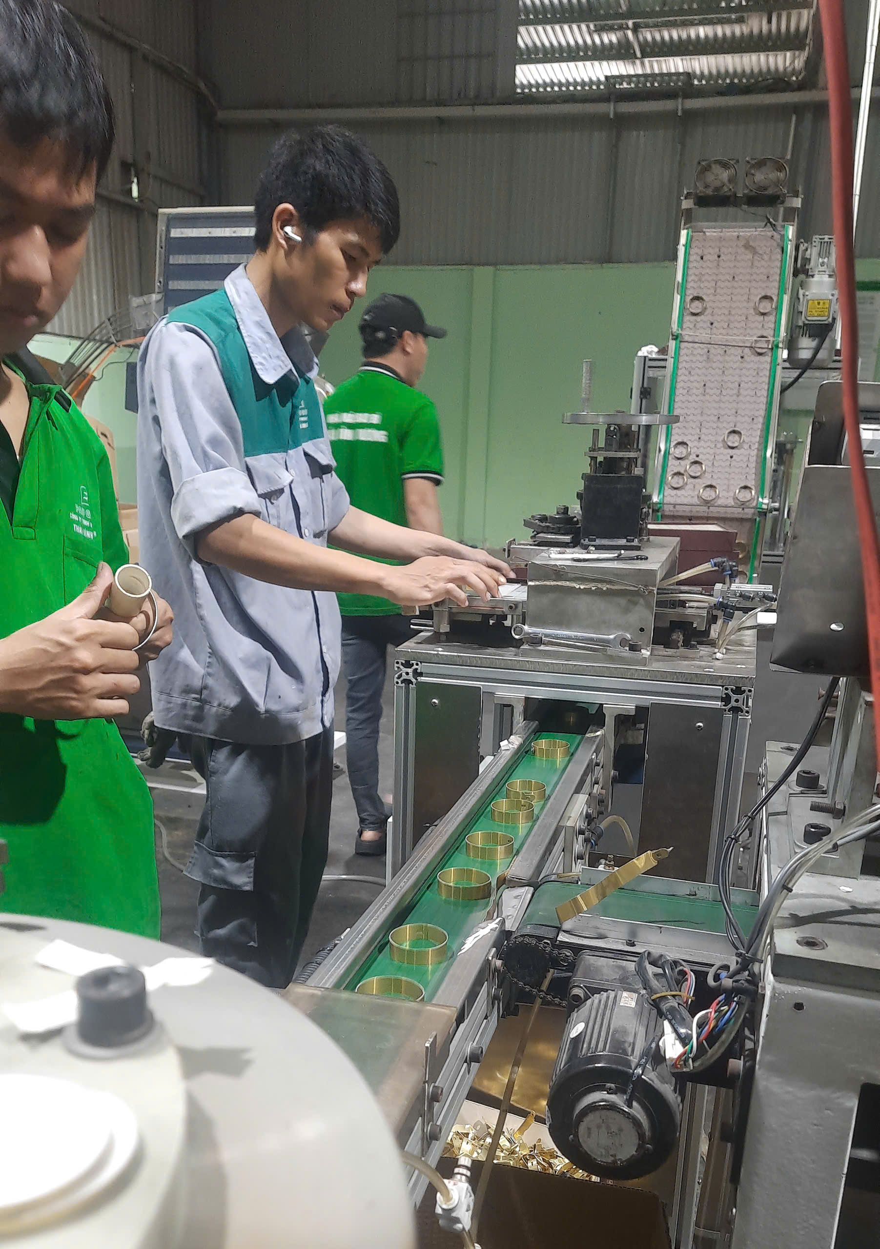 Nắp kim loại PAD Group – Giải pháp đóng gói bền bỉ, chất lượng cao